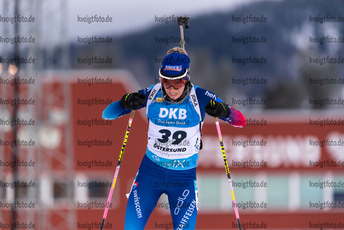 27.11.2021, xkvx, Biathlon IBU World Cup Oestersund, Individual Women, v.l. Elisa Gasparin (Switzerland) in aktion / in action competes