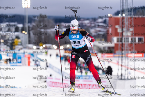27.11.2021, xkvx, Biathlon IBU World Cup Oestersund, Individual Women, v.l. Ida Lien (Norway) in aktion / in action competes