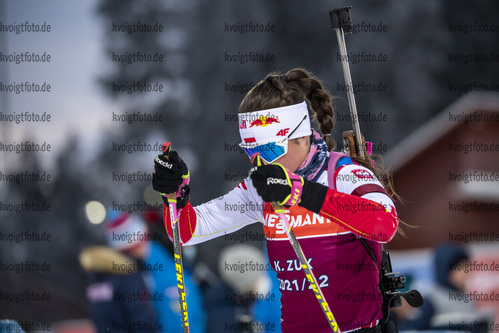 30.11.2021, xkvx, Biathlon IBU World Cup Oestersund, Training Women and Men, v.l. Kamila Zuk (Poland) in aktion / in action competes