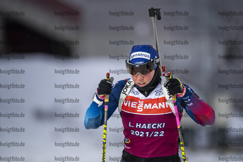 30.11.2021, xkvx, Biathlon IBU World Cup Oestersund, Training Women and Men, v.l. Lena Haecki (Switzerland) in aktion / in action competes