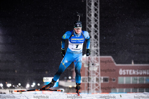 02.12.2021, xkvx, Biathlon IBU World Cup Oestersund, Sprint Men, v.l. Emilien Jacquelin (France) in aktion / in action competes
