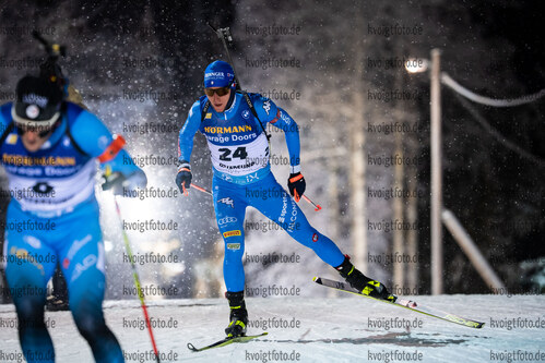 02.12.2021, xkvx, Biathlon IBU World Cup Oestersund, Sprint Men, v.l. Lukas Hofer (Italy) in aktion / in action competes