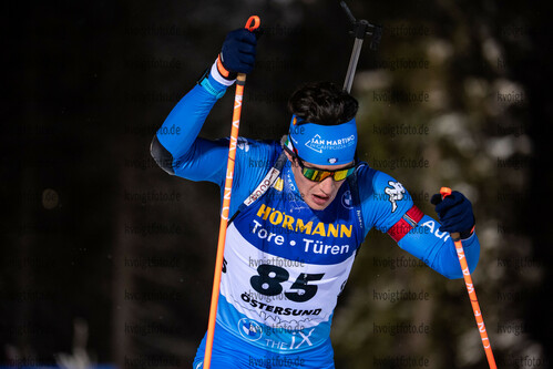 02.12.2021, xkvx, Biathlon IBU World Cup Oestersund, Sprint Men, v.l. Tommaso Giacomel (Italy) in aktion / in action competes