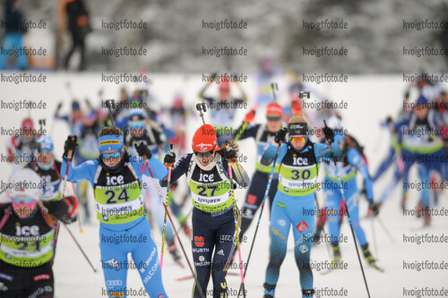 04.12.2021, xetx, Biathlon IBU Cup Sjusjoen, Mass Start Women, v.l. Juliane Fruehwirt (GERMANY)  / 