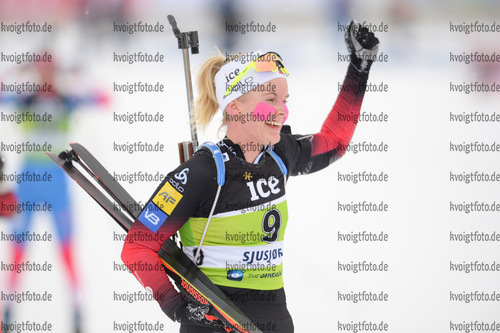 04.12.2021, xetx, Biathlon IBU Cup Sjusjoen, Mass Start Women, v.l. Ragnhild Femsteinevik (NORWAY)  / 