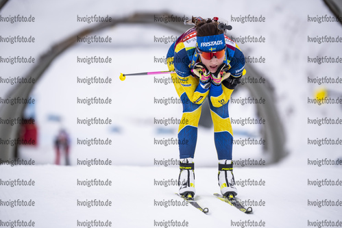 08.12.2021, xkvx, Biathlon IBU World Cup Hochfilzen, Training Women and Men, v.l. Linn Persson (Sweden) in aktion / in action competes