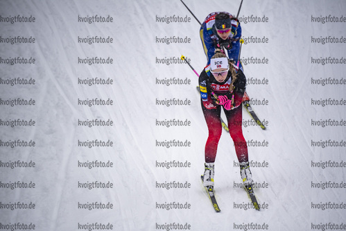 09.12.2021, xkvx, Biathlon IBU World Cup Hochfilzen, Training Women and Men, v.l. Emilie Aagheim Kalkenberg (Norway) in aktion / in action competes