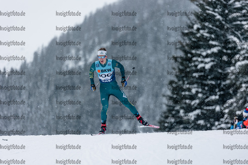 11.12.2021, xljkx, Cross Country FIS World Cup Davos, Men Prolog, v.l. Lars Young Vik (Australia)  / 