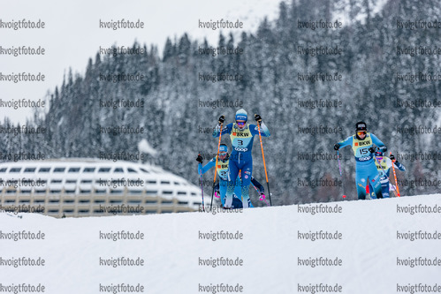 11.12.2021, xljkx, Cross Country FIS World Cup Davos, Women Sprint Final, v.l. Anamarija Lampic (Slovenia), Lena Quintin (France)  / 