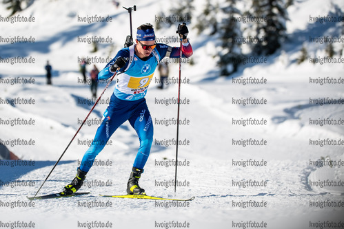 12.12.2021, xkvx, Biathlon IBU World Cup Hochfilzen, Relay Men, v.l. Niklas Hartweg (Switzerland) in aktion / in action competes