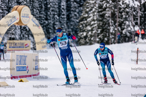 12.12.2021, xljkx, Cross Country FIS World Cup Davos, 15km Men, v.l. Erwan Kaeser (Switzerland), Nicola Wigger (Switzerland)  / 