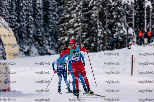 12.12.2021, xljkx, Cross Country FIS World Cup Davos, 15km Men, v.l. Ivan Yakimushkin (Russia)  / 