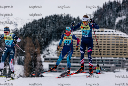 12.12.2021, xljkx, Cross Country FIS World Cup Davos, 10km Women, v.l. Lydia Hiernickel (Switzerland), Patricija Eiduka (Latvia), Rosie Brennan (United States of America)  / 