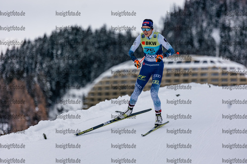 12.12.2021, xljkx, Cross Country FIS World Cup Davos, 10km Women, v.l. Jasmin Kahara (Finland)  / 