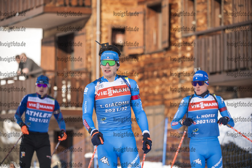 15.12.2021, xkvx, Biathlon IBU World Cup Le Grand Bornand, Training Women and Men, v.l. Tommaso Giacomel (Italy) in aktion / in action competes
