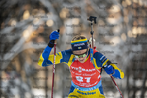 16.12.2021, xkvx, Biathlon IBU World Cup Le Grand Bornand, Sprint Women, v.l. Stina Nilsson (Sweden) in aktion / in action competes