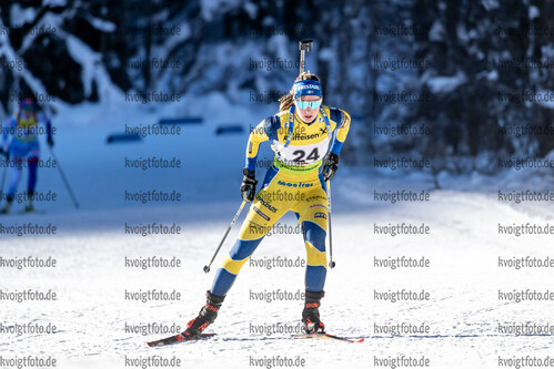 16.12.2021, xlukx, Biathlon IBU Cup Obertilliach, Individual Women, v.l. Ella Halvarsson (Sweden)  / 