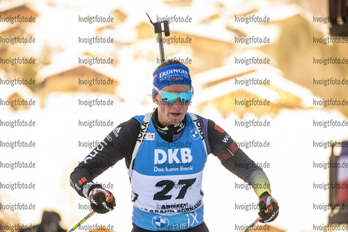 18.12.2021, xkvx, Biathlon IBU World Cup Le Grand Bornand, Pursuit Women, v.l. Vanessa Hinz (Germany) in aktion / in action competes