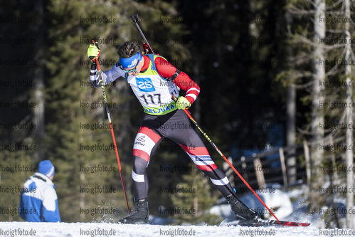 18.12.2021, xsoex, Biathlon Alpencup Pokljuka, Sprint Men, v.l. Oliver Lienbacher (Austria)  / 