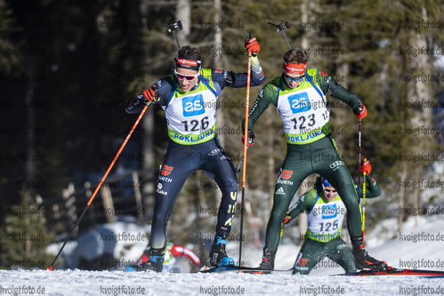 18.12.2021, xsoex, Biathlon Alpencup Pokljuka, Sprint Men, v.l. Franz Schaser (Germany), Domenic Endler (Germany)  / 
