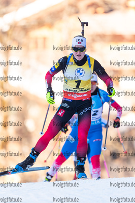 19.12.2021, xkvx, Biathlon IBU World Cup Le Grand Bornand, Mass Start Women, v.l. Marte Olsbu Roeiseland (Norway) in aktion / in action competes