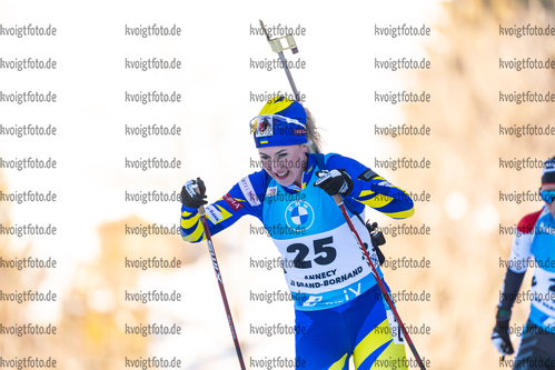 19.12.2021, xkvx, Biathlon IBU World Cup Le Grand Bornand, Mass Start Women, v.l. Yuliia Dzhima (Ukraine) in aktion / in action competes