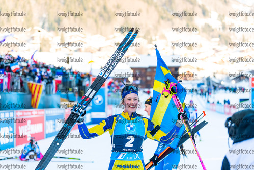 19.12.2021, xkvx, Biathlon IBU World Cup Le Grand Bornand, Mass Start Women, v.l. Elvira Oeberg (Sweden) nach dem Wettkampf / after the competition