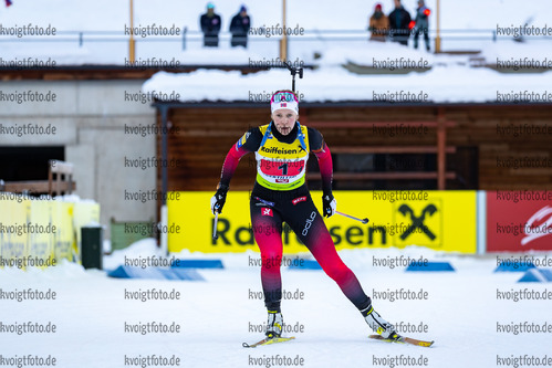19.12.2021, xlukx, Biathlon IBU Cup Obertilliach, Single Mixed Relay, v.l. Karoline Offigstad Knotten (NOR)  / Karoline Offigstad Knotten of Norway