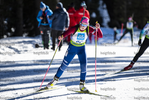 19.12.2021, xsoex, Biathlon Alpencup Pokljuka, Sprint Women, v.l. Hanna Hackl (Germany)  / 