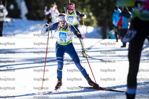 19.12.2021, xsoex, Biathlon Alpencup Pokljuka, Sprint Women, v.l. Antonia Reitmaier (Germany)  / 