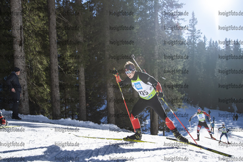 19.12.2021, xsoex, Biathlon Alpencup Pokljuka, Sprint Men, v.l. Emil Koch  (Germany)  / 