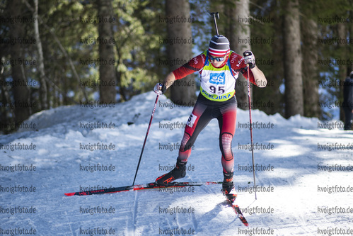 19.12.2021, xsoex, Biathlon Alpencup Pokljuka, Sprint Men, v.l. Paul Jennewein  (Austria)  / 