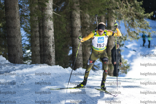 19.12.2021, xsoex, Biathlon Alpencup Pokljuka, Sprint Men, v.l. Matthias Dorfer (Germany)  / 