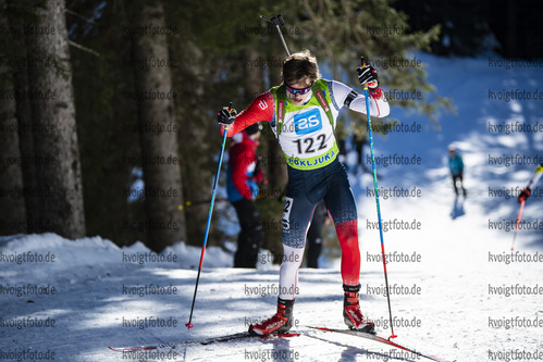 19.12.2021, xsoex, Biathlon Alpencup Pokljuka, Sprint Men, v.l. Matthaeus Hilber  (Austria)  / 