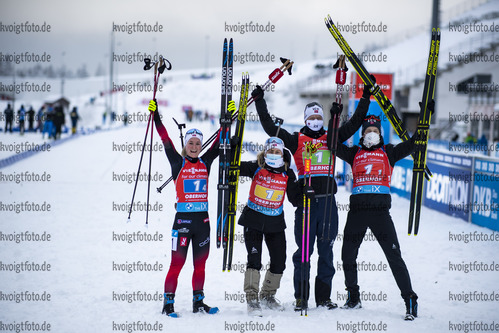 08.01.2022, xkvx, Biathlon IBU World Cup Oberhof, Mixed Relay, v.l. Marte Olsbu Roeiseland (Norway), Ingrid Landmark Tandrevold (Norway), Johannes Thingnes Boe (Norway), Tarjei Boe (Norway) gewinnt die Goldmedaille / wins the gold medal