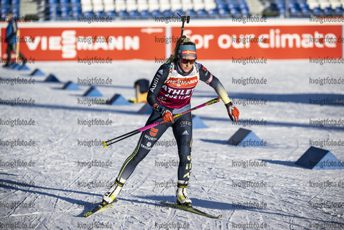 19.01.2022, xkvx, Biathlon IBU World Cup Anterselva, Training Women and Men, v.l. Sophia Schneider (Germany) in aktion / in action competes