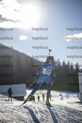 21.01.2022, xkvx, Biathlon IBU World Cup Anterselva, Individual Women, v.l. Paula Botet (France) in aktion / in action competes