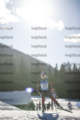 21.01.2022, xkvx, Biathlon IBU World Cup Anterselva, Individual Women, v.l. Emilie Aagheim Kalkenberg (Norway) in aktion / in action competes