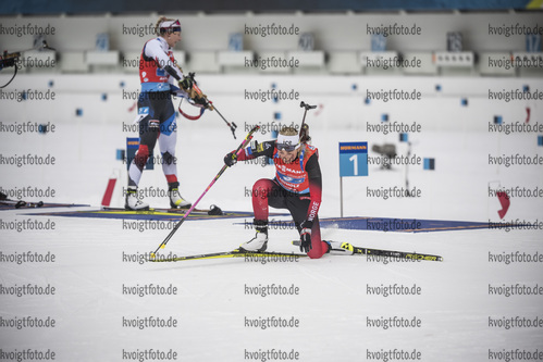 22.01.2022, xkvx, Biathlon IBU World Cup Anterselva, Relay Women, v.l. Ingrid Landmark Tandrevold (Norway) in aktion am Schiessstand / at the shooting range