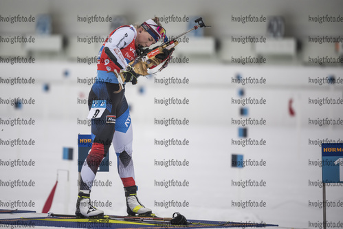 22.01.2022, xkvx, Biathlon IBU World Cup Anterselva, Relay Women, v.l. Lucie Charvatova (Czech Republic) in aktion am Schiessstand / at the shooting range