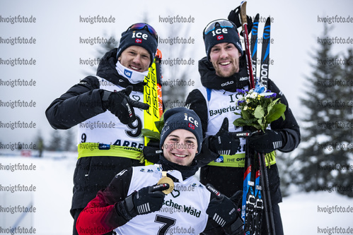 29.01.2022, xsoex, Biathlon IBU Open European Championships Arber, Pursuit Men, v.l. Johannes Dale (Norway), Sverre Dahlen Aspenes (Norway), Erlend Bjoentegaard (Norway)  / 
