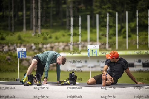 Pokljuka, Slowenien, 29.06.22: Johannes Kuehn (Germany), Philipp Nawrath (Germany) schaut waehrend des Training am 29. June  2022 in Pokljuka. (Foto von Kevin Voigt / VOIGT)

Pokljuka, Slovenia, 29.06.22: Johannes Kuehn (Germany), Philipp Nawrath (Germany) looks on during the training at the June 29, 2022 in Pokljuka. (Photo by Kevin Voigt / VOIGT)