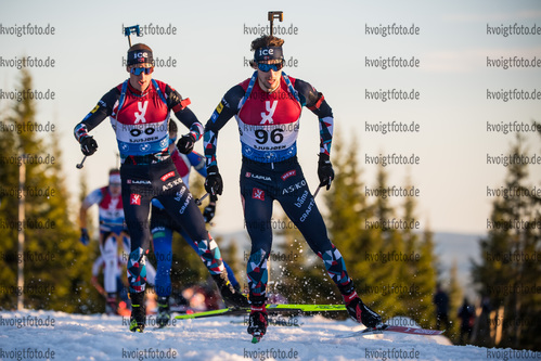 Sjusjoen, Norwegen, 12.11.22: Johannes Thingnes Boe  (Norway), Sturla Holm Laegreid  (Norway) in aktion waehrend des Sprint der Herren bei dem Season Opening im Biathlon am 12. November 2022 in Sjusjoen. (Foto von Kevin Voigt / VOIGT)

Sjusjoen, Norway, 12.11.22: Johannes Thingnes Boe  (Norway), Sturla Holm Laegreid  (Norway) in action competes during the men’s sprint at the Biathlon Season Opening on November 12, 2022 in Sjusjoen. (Photo by Kevin Voigt / VOIGT)
