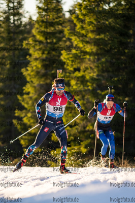 Sjusjoen, Norwegen, 12.11.22: Sturla Holm Laegreid  (Norway), Espen Uldal  (Norway) in aktion waehrend des Sprint der Herren bei dem Season Opening im Biathlon am 12. November 2022 in Sjusjoen. (Foto von Kevin Voigt / VOIGT)

Sjusjoen, Norway, 12.11.22: Sturla Holm Laegreid  (Norway), Espen Uldal  (Norway) in action competes during the men’s sprint at the Biathlon Season Opening on November 12, 2022 in Sjusjoen. (Photo by Kevin Voigt / VOIGT)