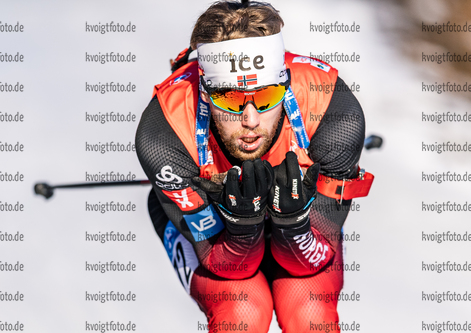 11.12.2020, xadex, Biathlon IBU Weltcup Hochfilzen, Sprint Herren, v.l. Erlend Bjoentegaard (NOR)  / 

Copyright: EXPA/Adelsberger via VOIGT Fotografie