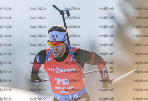 11.12.2020, xadex, Biathlon IBU Weltcup Hochfilzen, Sprint Herren, v.l. Erlend Bjoentegaard (NOR)  / 

Copyright: EXPA/Adelsberger via VOIGT Fotografie