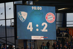 12.02.2022, xgotx, Fussball 1.Bundesliga, VfL Bochum - FC Bayern Muenchen, v.l. . Anzeigetafel / Scoreboard