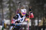 20.12.2019, xkvx, Biathlon IBU Weltcup Le Grand Bornand, Sprint Damen, v.l. Ingrid Landmark Tandrevold (Norway) in aktion / in action competes