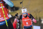 22.12.2019, xkvx, Biathlon IBU Weltcup Le Grand Bornand, Verfolgung Damen, v.l. Ingrid Landmark Tandrevold (Norway) in aktion / in action competes