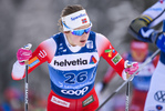 28.12.2019, xkvx, Langlauf Tour de Ski Lenzerheide, Massenstart Damen, v.l. Ingvild Flugstad Oestberg (Norway) in aktion / in action competes